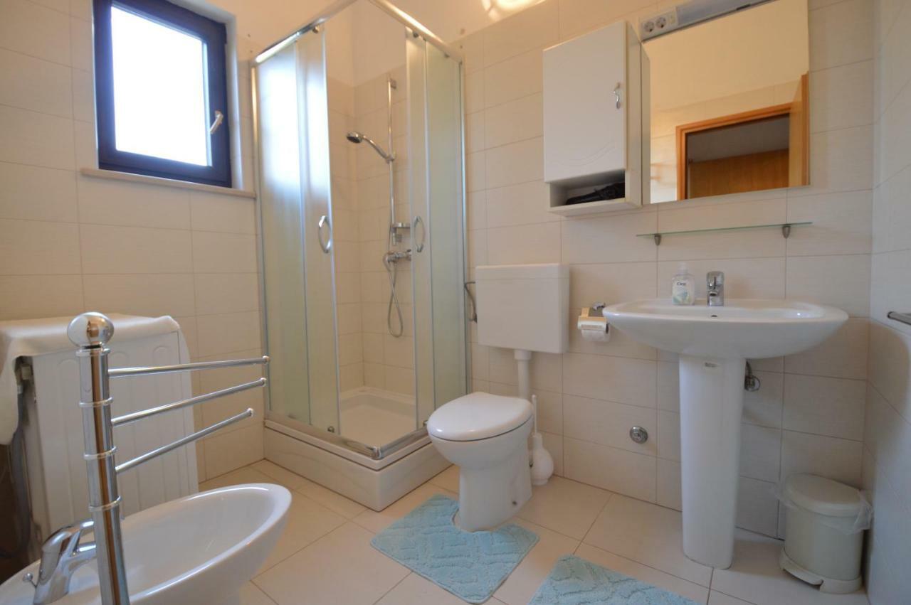 Apartment "Monte" Pula Buitenkant foto