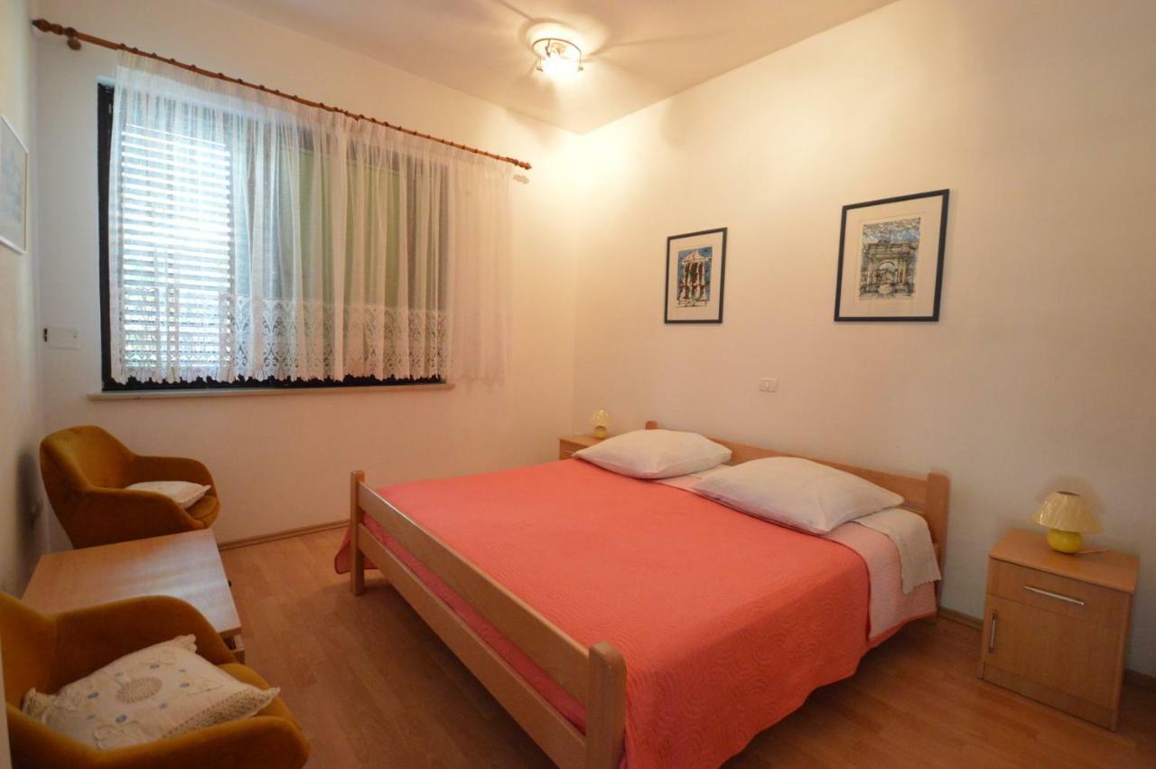 Apartment "Monte" Pula Buitenkant foto